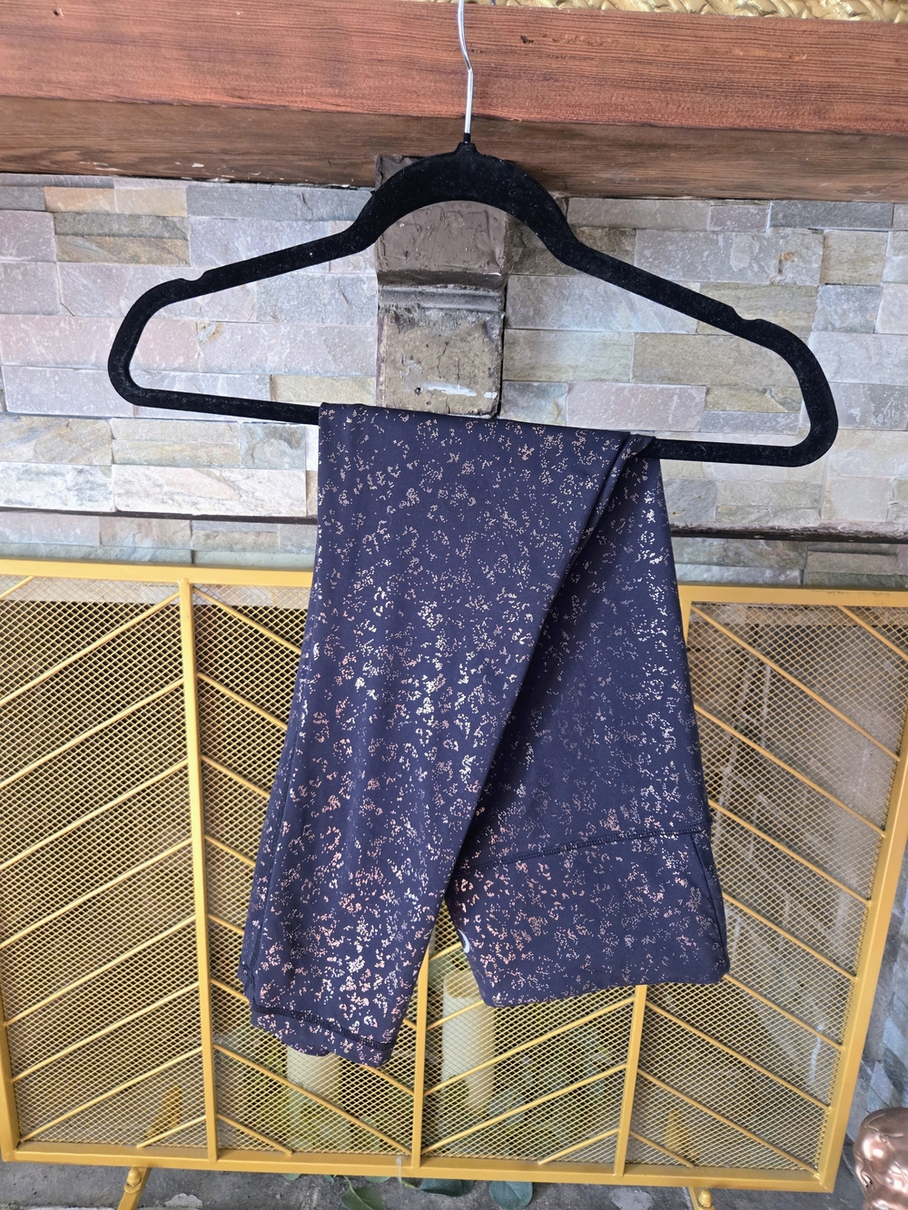 Zyia Active Black & Rose Gold Foil Metallic Leopard Cheetah Leggings Size 6/8